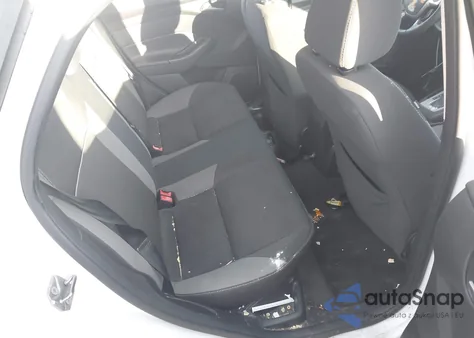 2013 Ford Focus Se z USA, uszkodzony, nr VIN 1FADP3F29DL266960